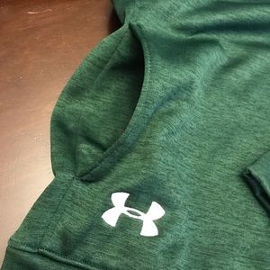 Under Armour Sweatshirt